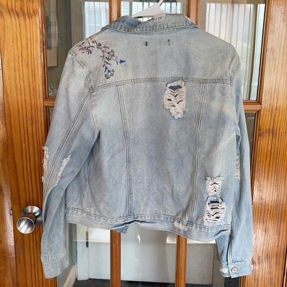 Spring denim jacket - Picture 2 of 2